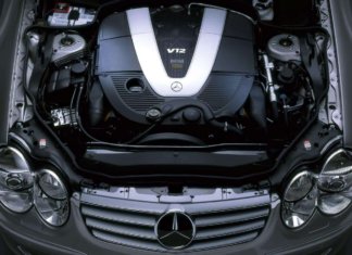 Mercedes-Benz azam kekalkan penawaran enjin V8, V12