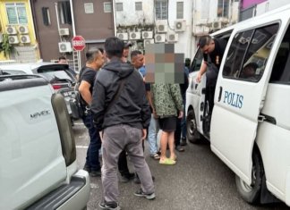 Ekzos bising punca pergaduhan di Satok