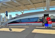 Jokowi hanya diam saat ditanya hutang Whoosh