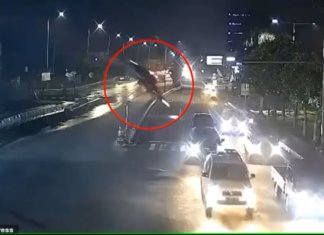 Keliru guna Google Maps, BMW 3 Series terjun jejambat tidak siap