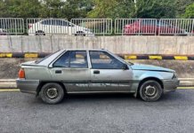 Kanak-kanak lelaki tiga tahun cedera tercampak keluar dari kereta