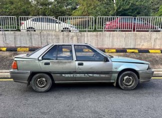 Kanak-kanak lelaki tiga tahun cedera tercampak keluar dari kereta