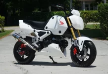 Anda boleh beli jentera lumba HRC Grom Cup di laman Bring A Trailer