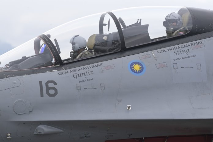 Su-30MKM_8