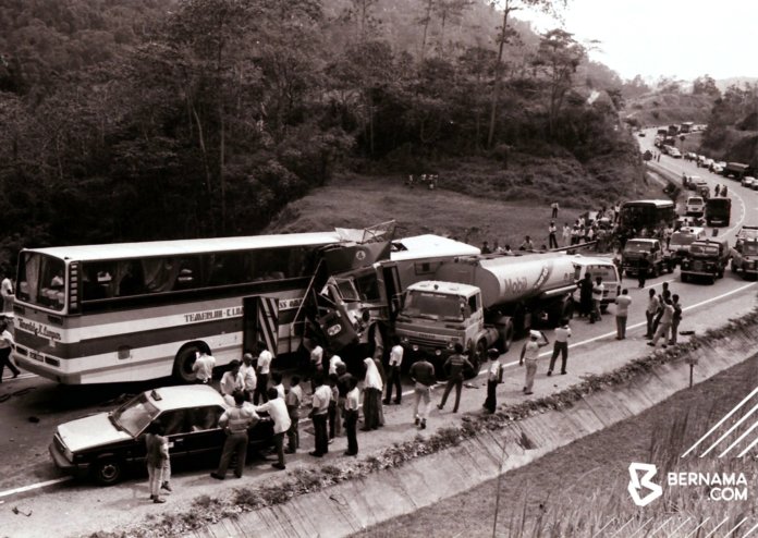 kemalangan FRU 1990_3