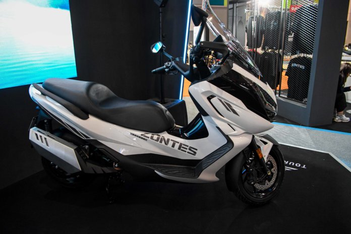 zontes 368E touring maxi-10