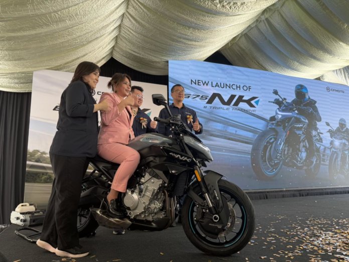 CFMoto 650NK2