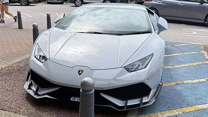 Lamborghini-Huracan-Disabled-Parking-Space-1-2048x1152