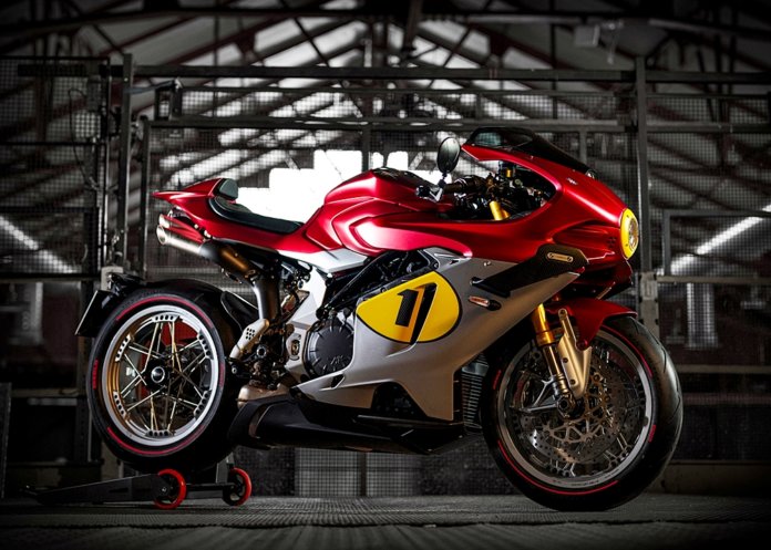 MV Agusta Superveloce 1000 Ago.01