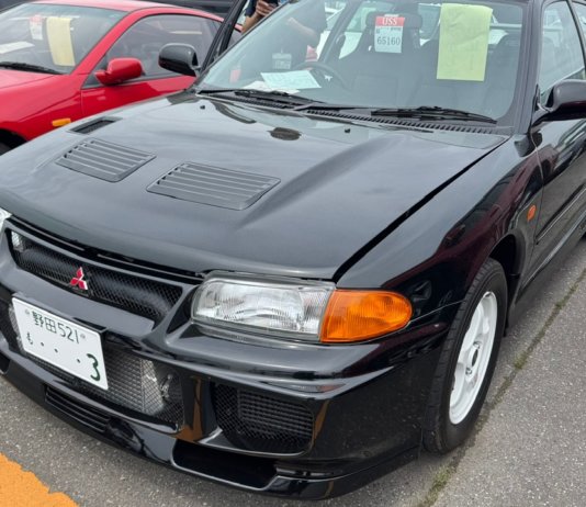 Mitsubishi Evo 3 odometer 3,000km, harga jual boleh beli rumah!!!