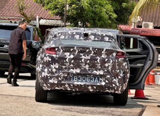 #Spyshot : Imej sisi pintu belakang Perodua EV tersebar, ada sentuhan CH-R?