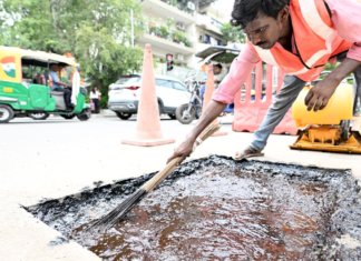 JKR Delhi catat rekod dunia, baiki 3,433 jalan berlubang dalam sehari