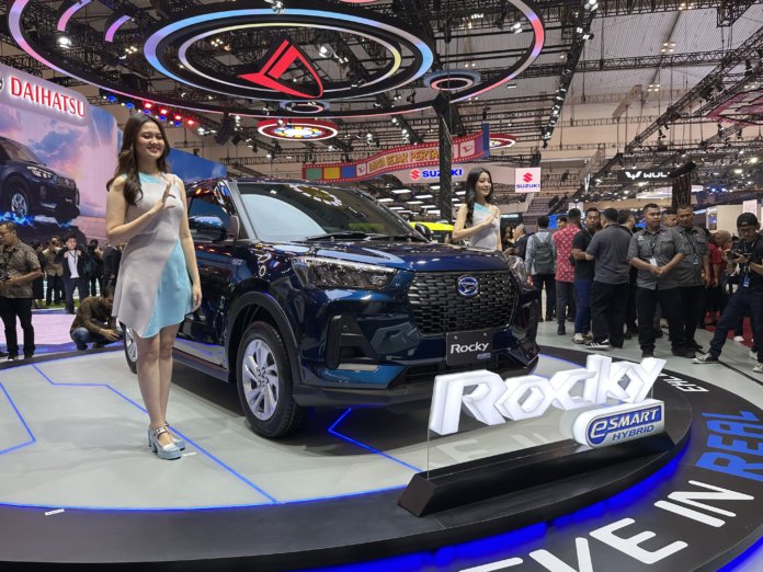 Daihatsu Rocky Hybrid_5