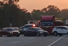 Polis cari pemilik kereta halang jalan di PLUS
