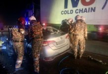 Dua warga China maut, kereta terbabas elak lori tukar lorong