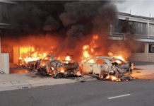 Lima kereta parkir depan rumah hangus terbakar