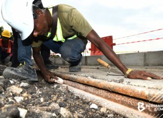 Rel troli pengangkut barang Perang Dunia ke-2 ditemui di Fort Cornwallis