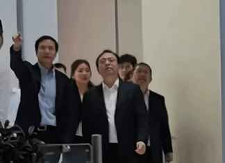 CEO BYD dikesan lawat kilang Xiaomi