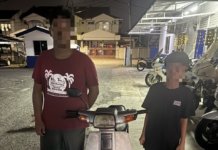 Dua pelajar lelaki ditahan buat aksi wheelie