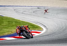 Dron Red Bull ini mampu cecah 350 km/j, boleh kejar jentera MotoGP!