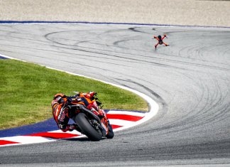 Dron Red Bull ini mampu cecah 350 km/j, boleh kejar jentera MotoGP!