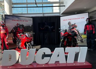 Ducati Malaysia rasmi lancar Panigale & Multistrada V2, harga mula RM112k