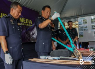 Polis tahan lapan lelaki curi, beli kabel ECRL