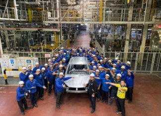 Tular imej unit pengeluaran terakhir Proton Saga MC2