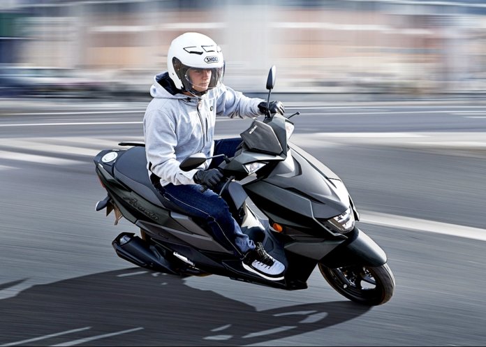 Suzuki Avenis 125 2026 UK.01