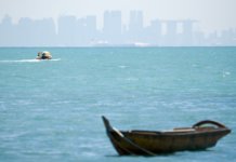 Kesulitan ekonomi, warga Indonesia nekad berenang ke Singapura