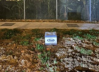 Rider ‘rembat’ helmet Arai RM15k, tinggalkan tepi jalan