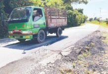 Hanya bertahan tiga bulan, jalan Gua Musang kembali rosak