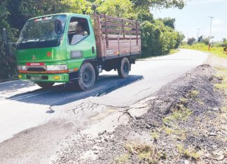 Hanya bertahan tiga bulan, jalan Gua Musang kembali rosak