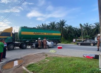 Dua warga emas maut kereta rempuh lori tangki