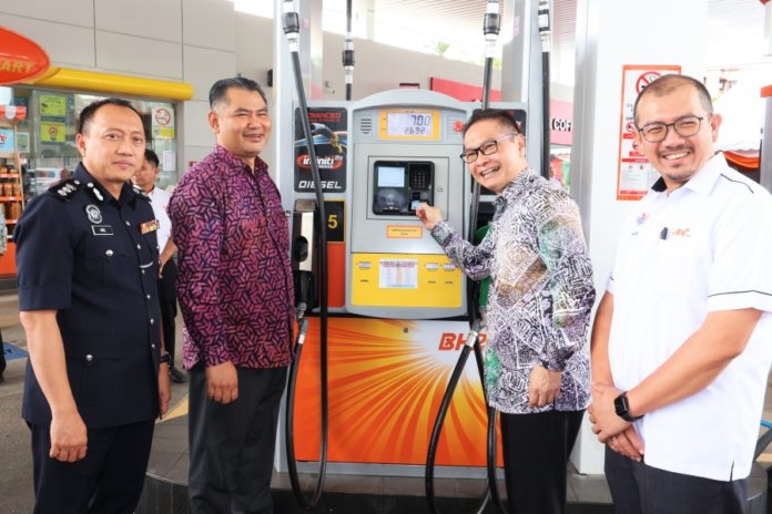 BHPetrol Bandar Tun Razak - 01