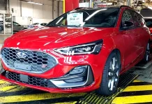 Unit terakhir Focus ST siap dipasang, tiada lagi hot hatch Ford selepas ini
