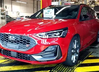 Unit terakhir Focus ST siap dipasang, tiada lagi hot hatch Ford selepas ini
