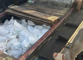 Maritim tahan bot Indonesia bawa bijih timah bernilai RM4.5 juta