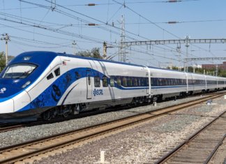 Set tren pertama ECRL dijangka tiba bulan depan