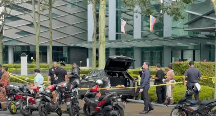 Honda HR-V rempuh polis_4