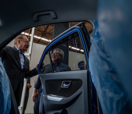 “Saya akan jadi ‘pegawai pemasaran Perodua’ ke luar negara,” PMX