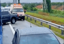 Polis siasat kenderaan halang ambulans di lorong kecemasan