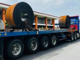 Pemandu lori kantoi bawa muatan berat tanpa lesen sah