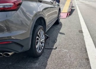 Wanita maut dirempuh lori ketika tukar tayar pancit