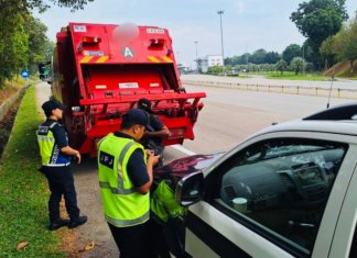 JPJ sita lori sampah dipandu warga asing