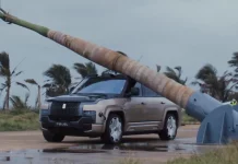 Struktur bumbung BYD Yangwang U8 boleh tahan hempapan pokok kelapa berulang kali