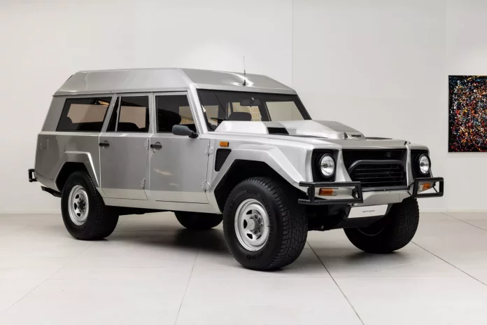 Lamborghini-LM002-wagon-00006
