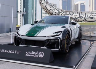 Inilah dia kereta peronda terbaharu Polis Dubai – Ferrari Purosangue talaan Mansory!