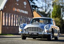 DB5 ini berharga kurang £1,000 pada 70-an, kini bangkit semula di Aston Martin Works
