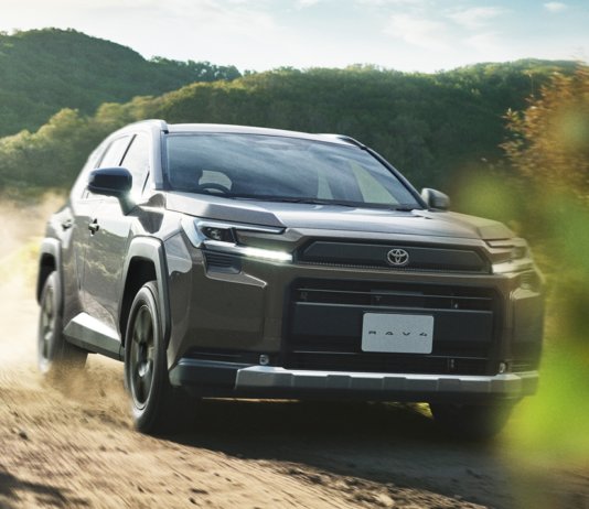 Toyota RAV4 2026 lancar di Jepun, 2.5L hibrid, dari RM118 ribu